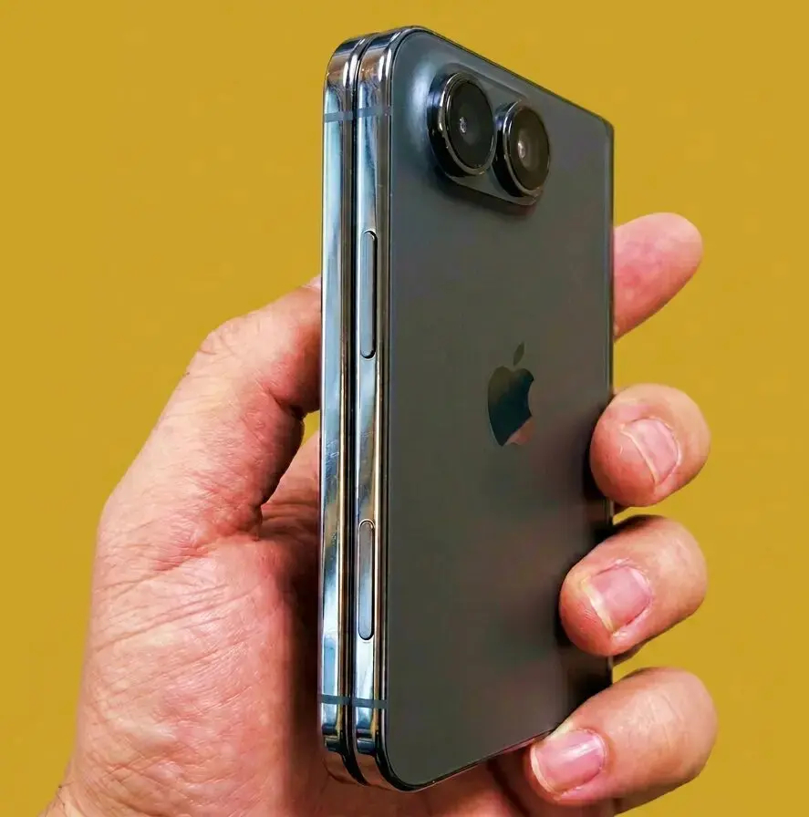 Touch ID вместо Face ID и тонкий корпус. Сканер отпечатка пальца разместят в кнопке блокировки. Фото.