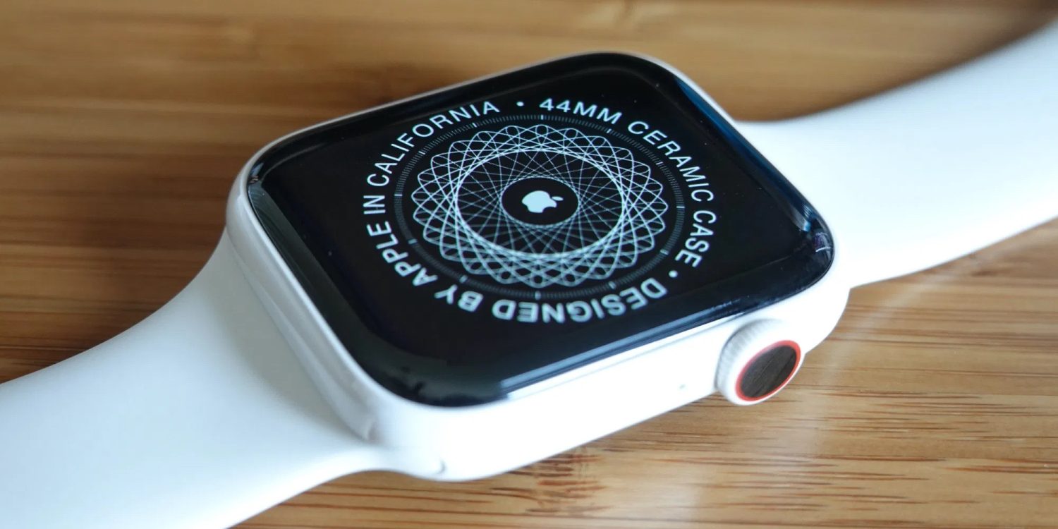 Керамика была визиткой самых дорогих часов. Керамические Apple Watch прошлых поколений до сих пор выглядят шикарно. Фото.