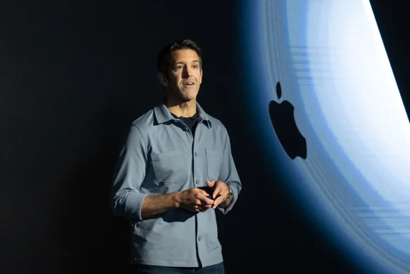 Кто проведёт презентацию вместо Тима Кука. Новый глава Apple, вероятно, и проведет презентацию. Фото.
