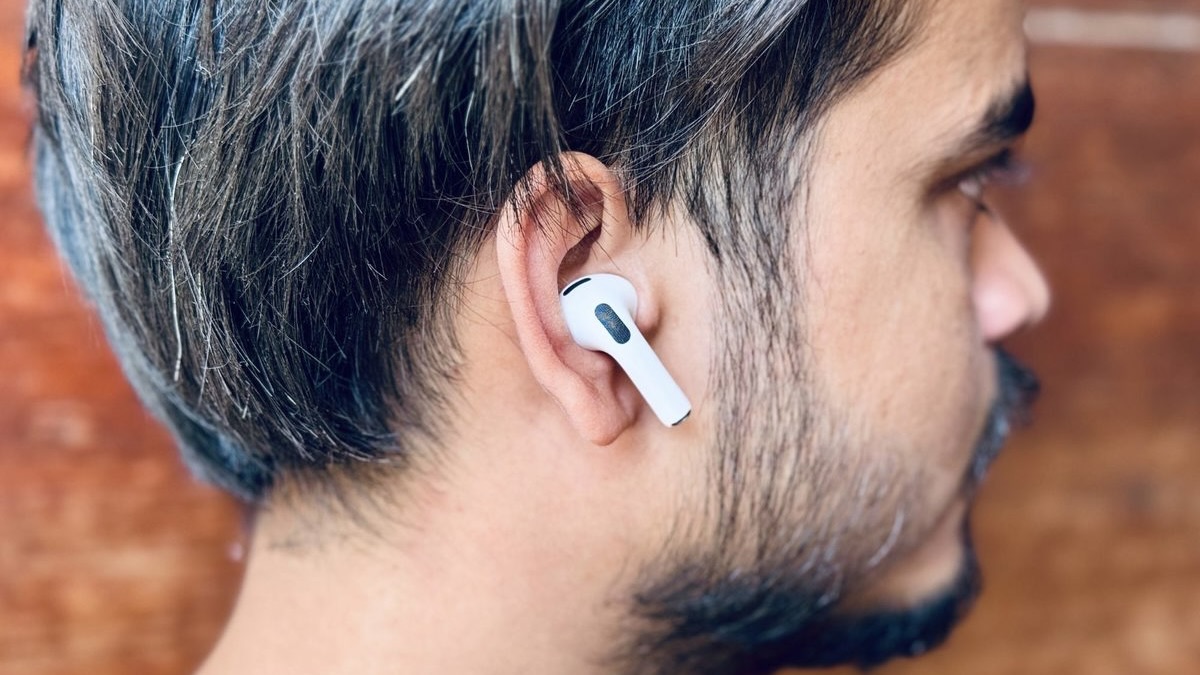 AirPods Pro 3 в ушах