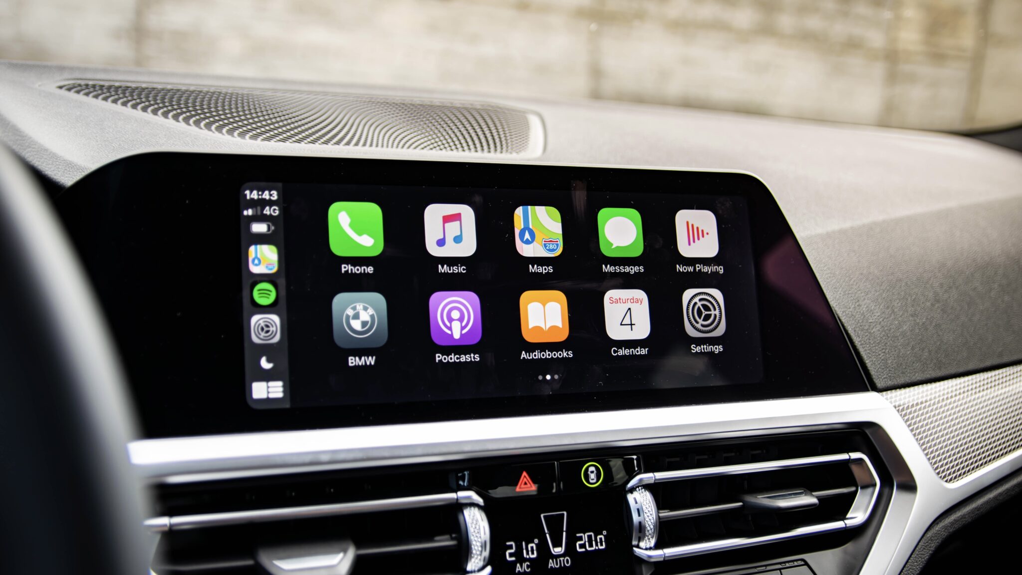 Беспроводное подключение к CarPlay