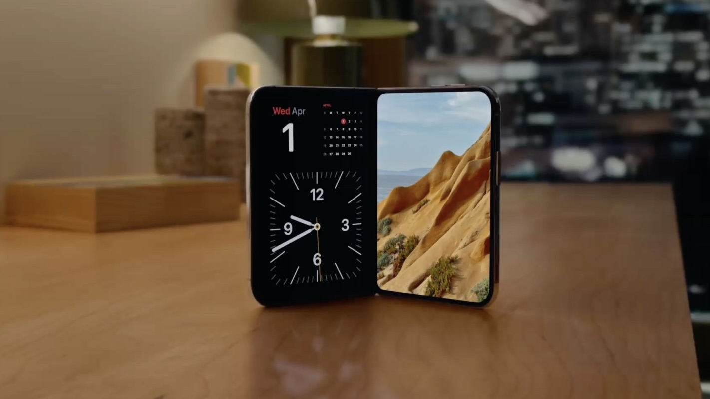 iPhone Duo в раскрытом виде
