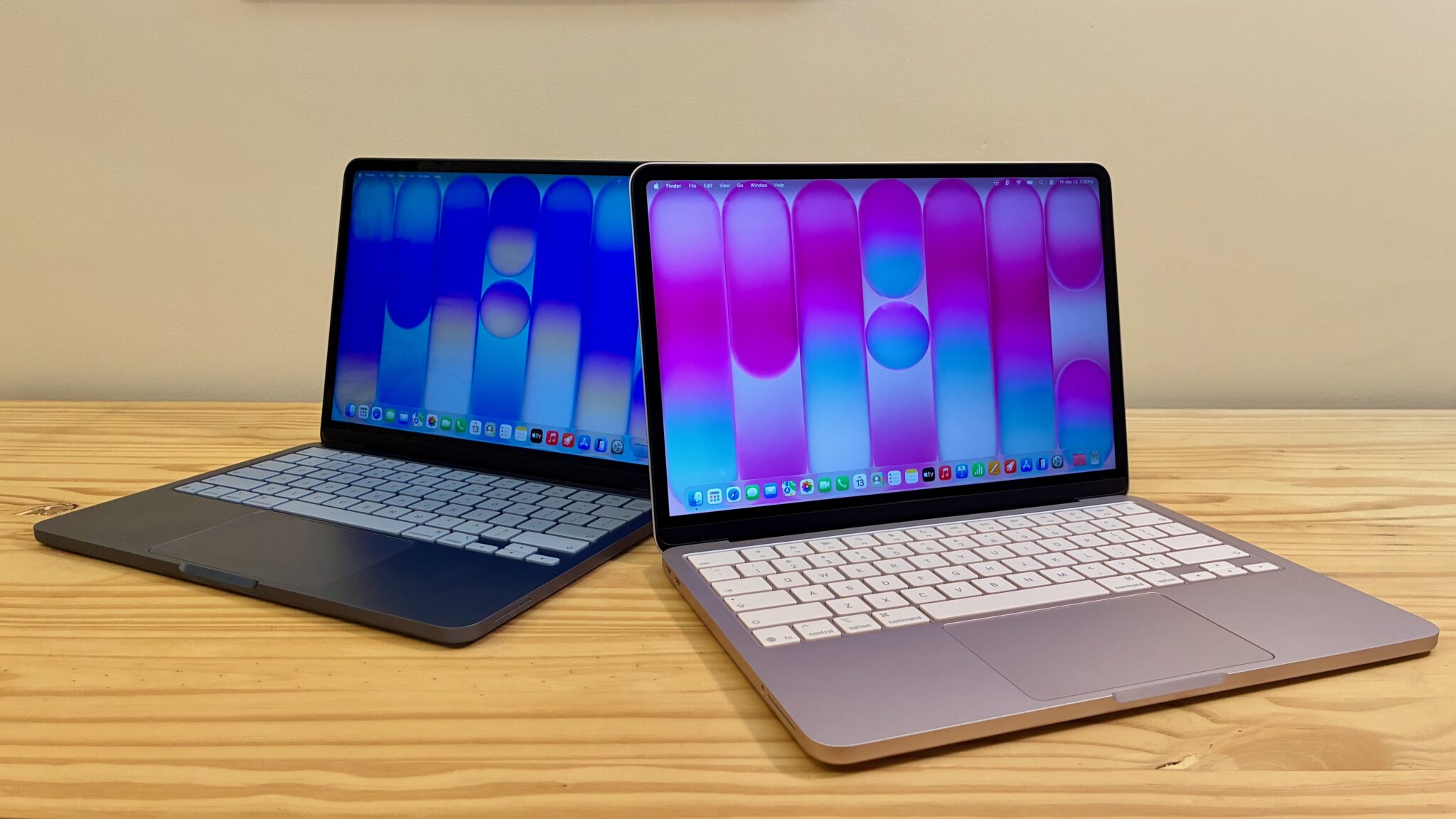 Кто остался за бортом этого плана. MacBook Neo с IPS-экраном. Фото.