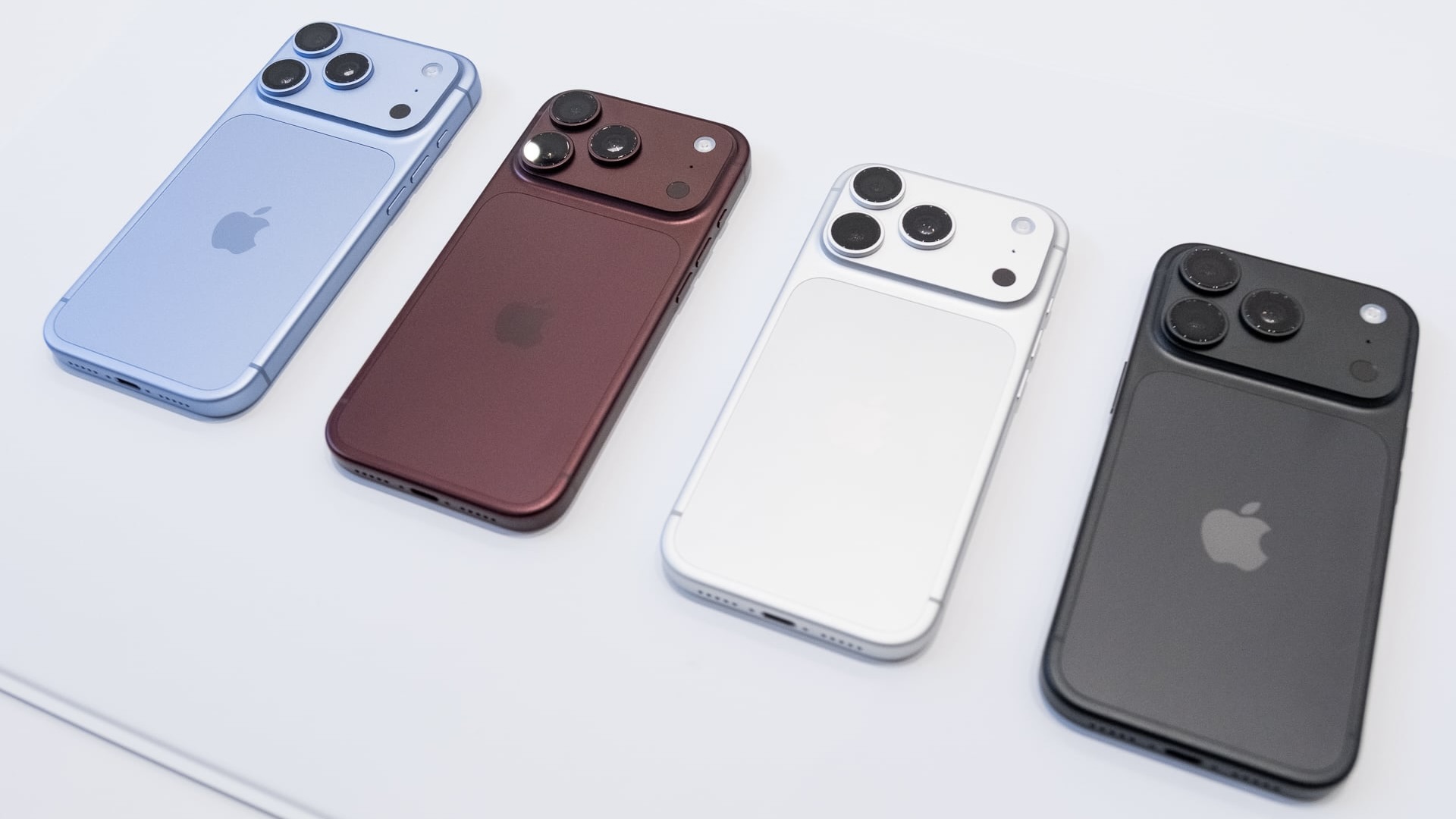 Все цвета iPhone 18 Pro и iPhone 18 Pro Max