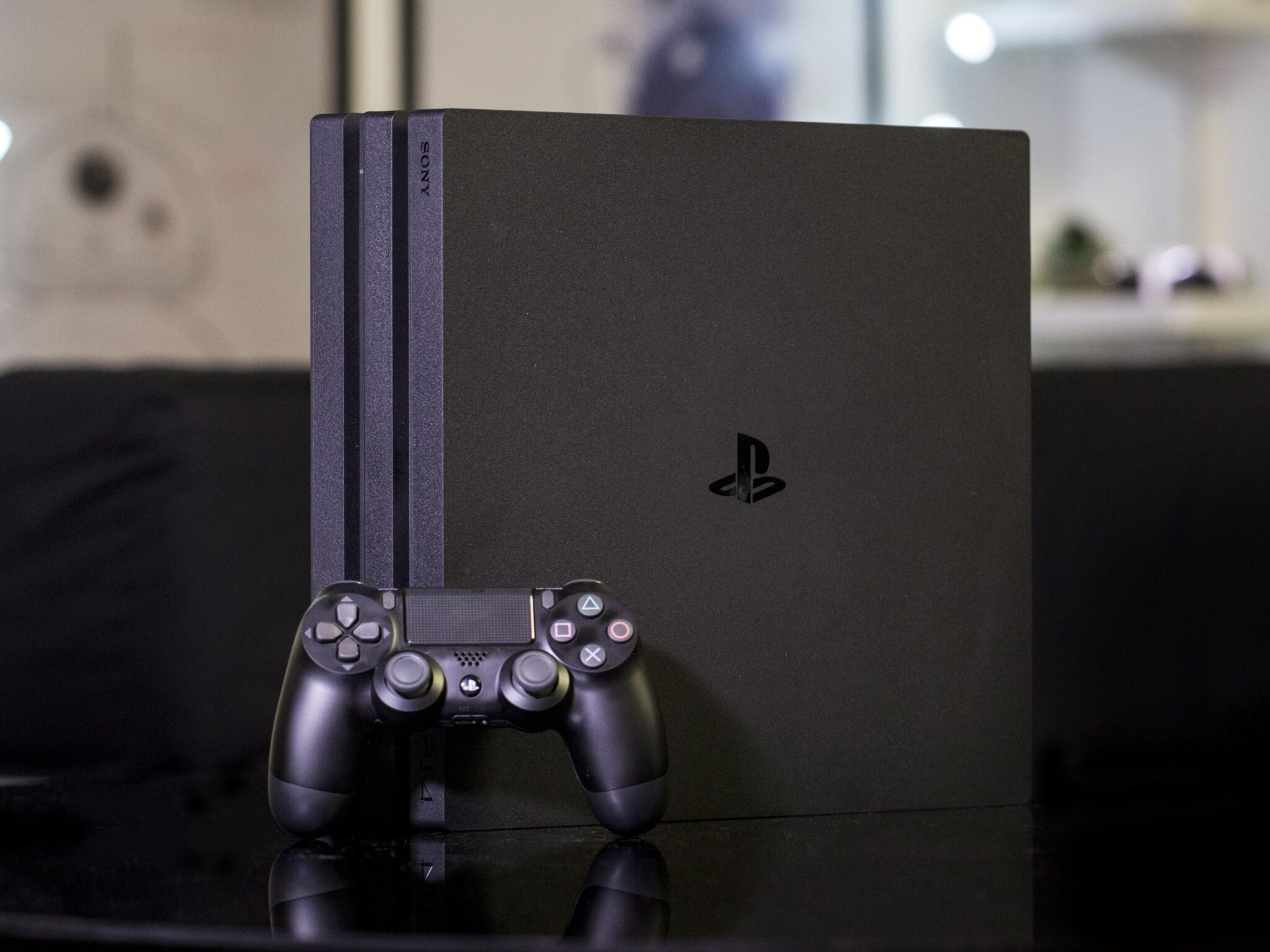 Графика в играх: сравниваем с PlayStation. PlayStation 4 Pro, с которой соревнуется новый айфон. Фото.