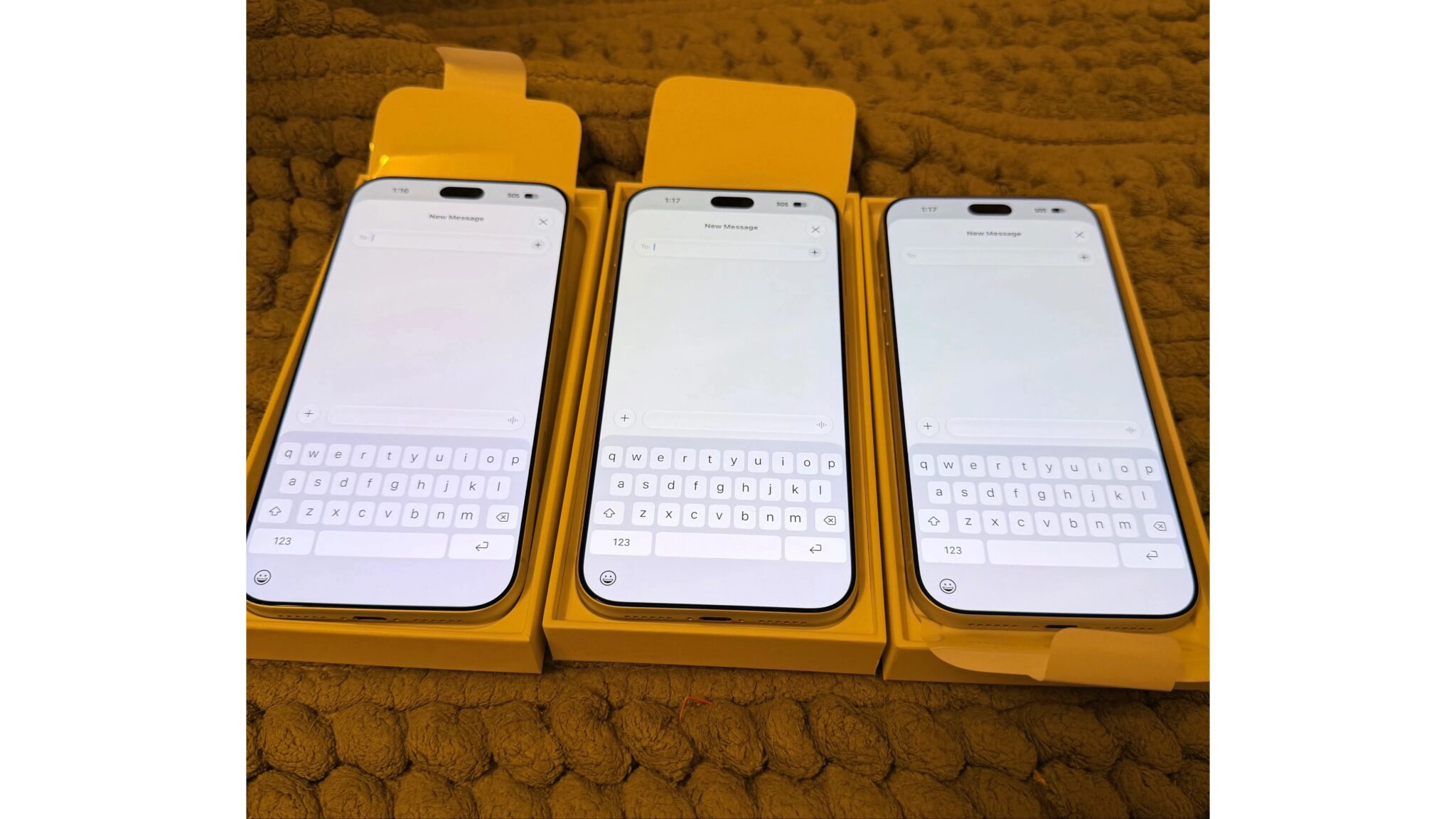 Три iPhone 18 Pro Max с разными дисплеями