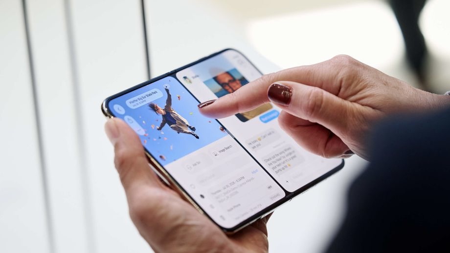 Работа с двумя приложениями на iPhone Duo