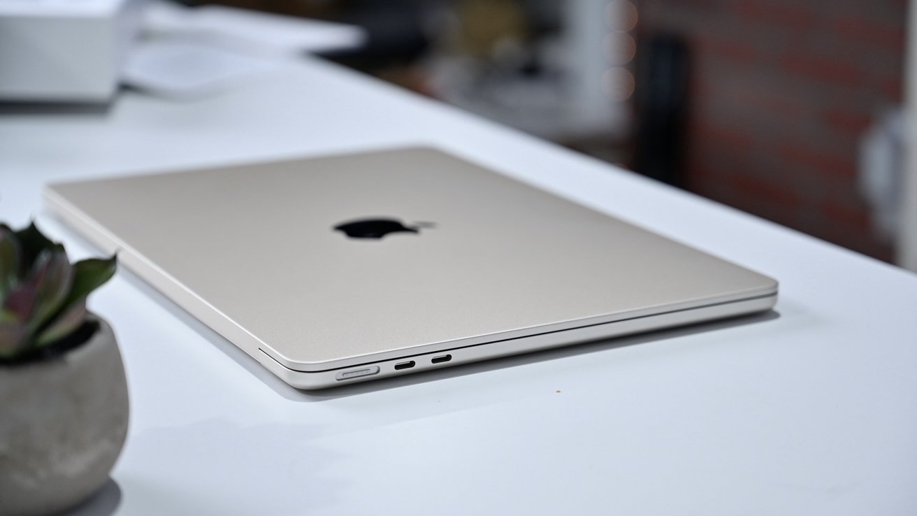 MacBook Air M2 с экраном 13,6 дюйма с 8 ГБ ОЗУ