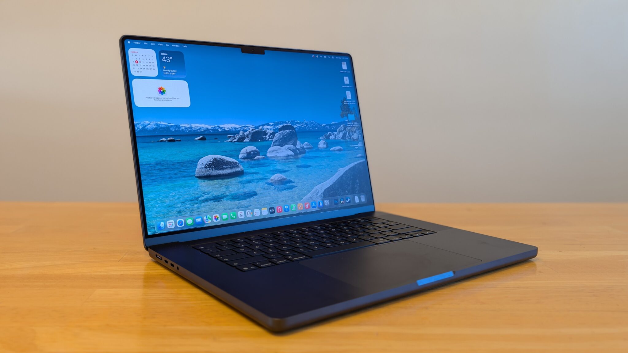 MacBook Pro с чипом M5