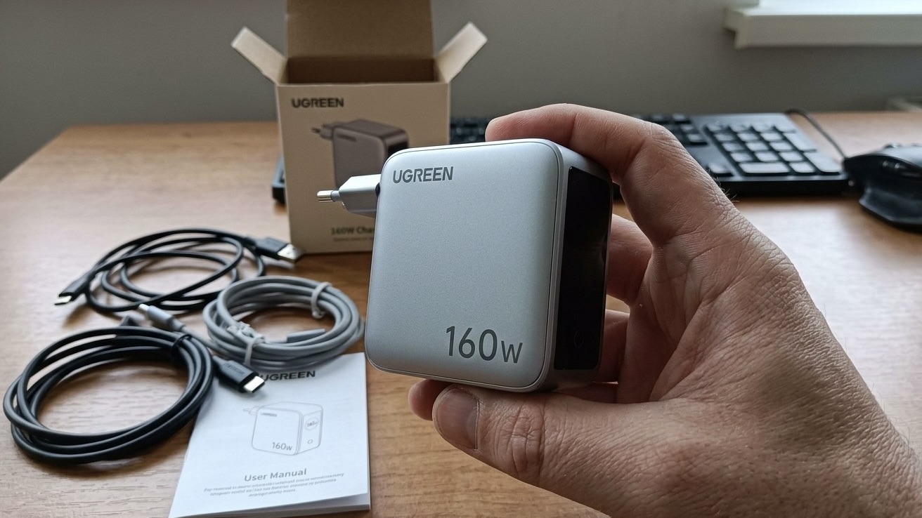 Зарядка UGREEN GaN 160 Вт
