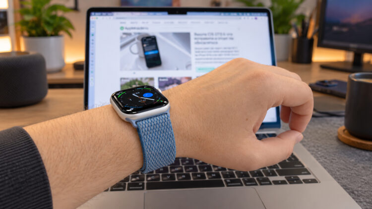 Я научился управлять Apple Watch одной рукой. Вот какие настройки для этого нужны. Фото.