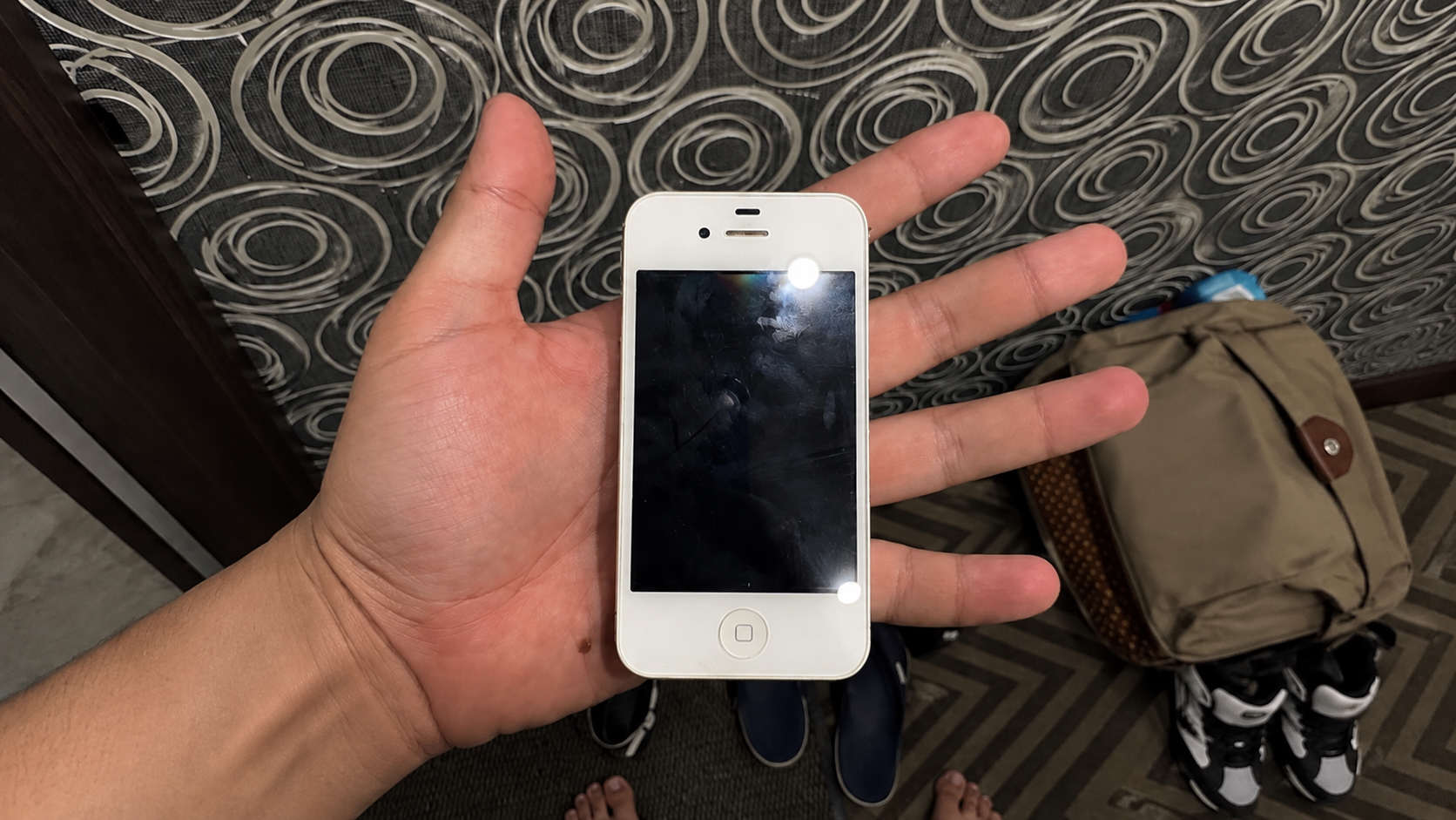 Экран iPhone 4S размером 3,5 дюйма