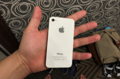 Достал iPhone 4S через 15 лет. Что на нем еще работает в России. Фото.