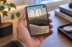 Как заставить iPhone Duo блокироваться при закрытии и запускать приложения при открытии. Фото.