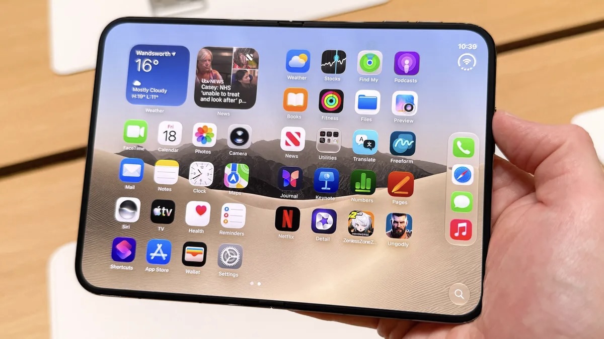 Рабочий стол на внутреннем экране iPhone Duo с нанотекстурным покрытием