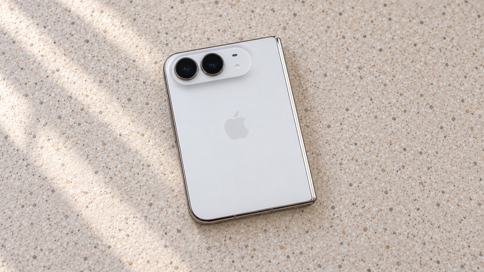 Две камеры на спинке iPhone Duo