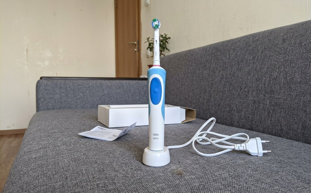 Щетка Oral-B D12 Vitality