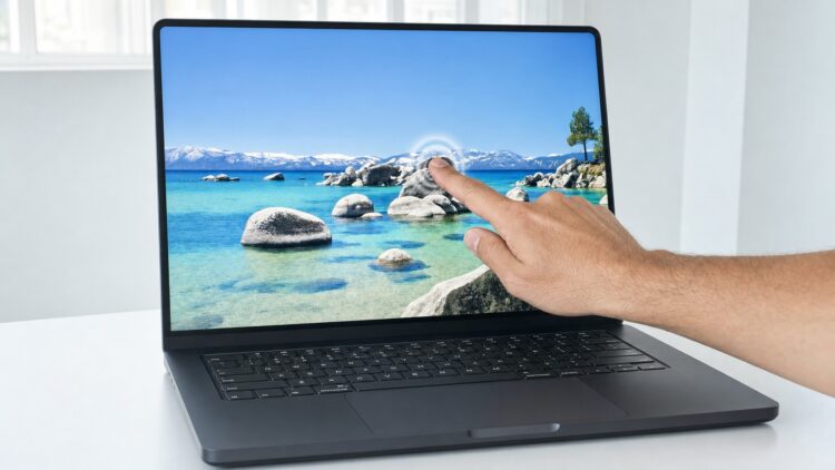 Apple 16 лет доказывала, что сенсорный Mac не нужен. 28 октября она его покажет. Фото.