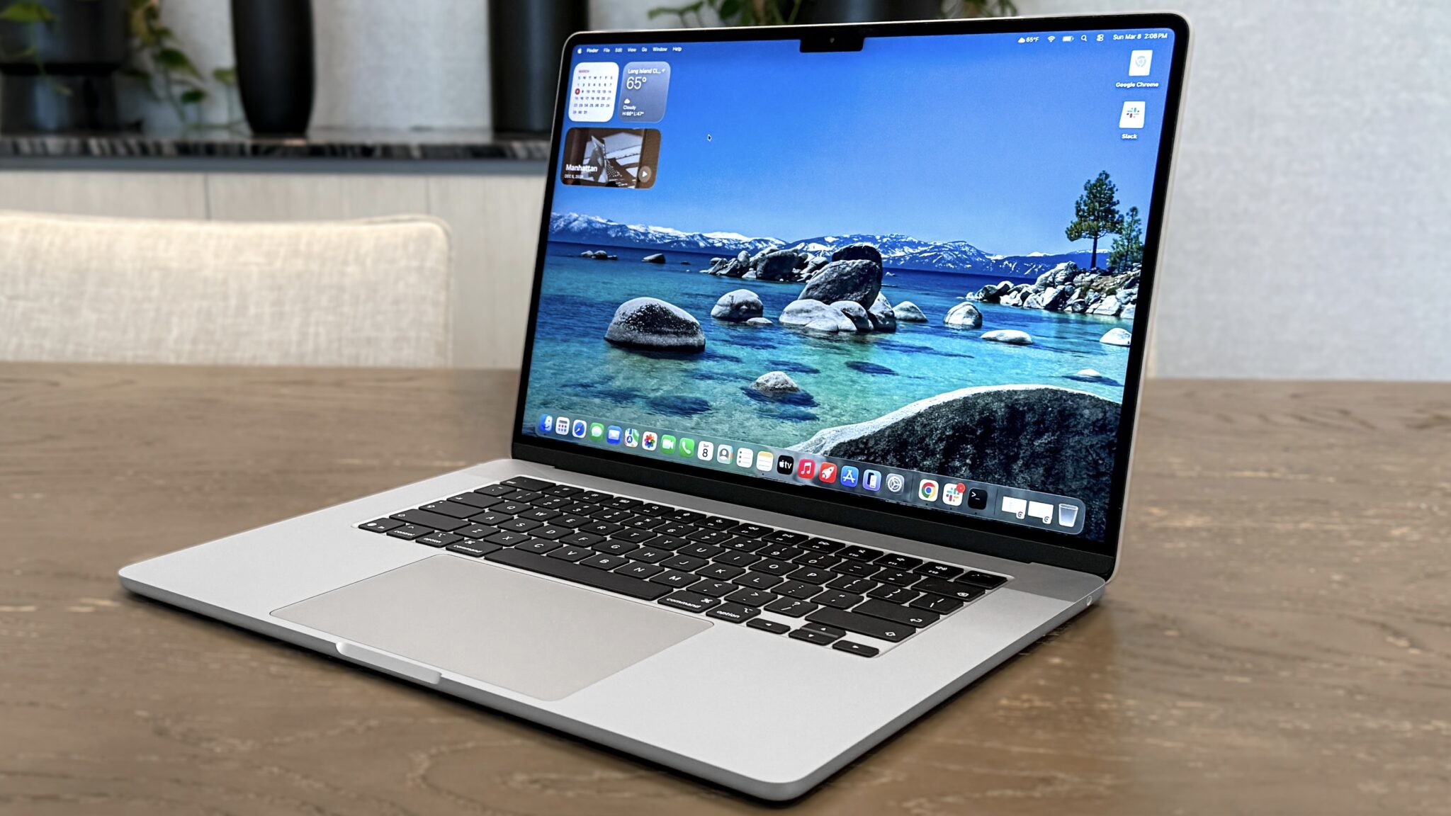 MacBook Air M5 15, на котором проводились тесты