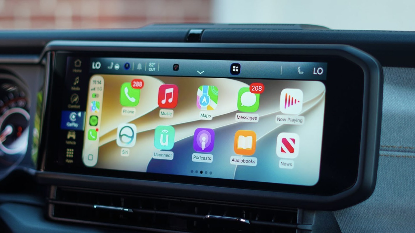 Интерфейс Apple CarPlay